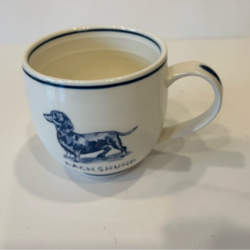 NWT- MOLLY HATCH DACHSHUND MUG